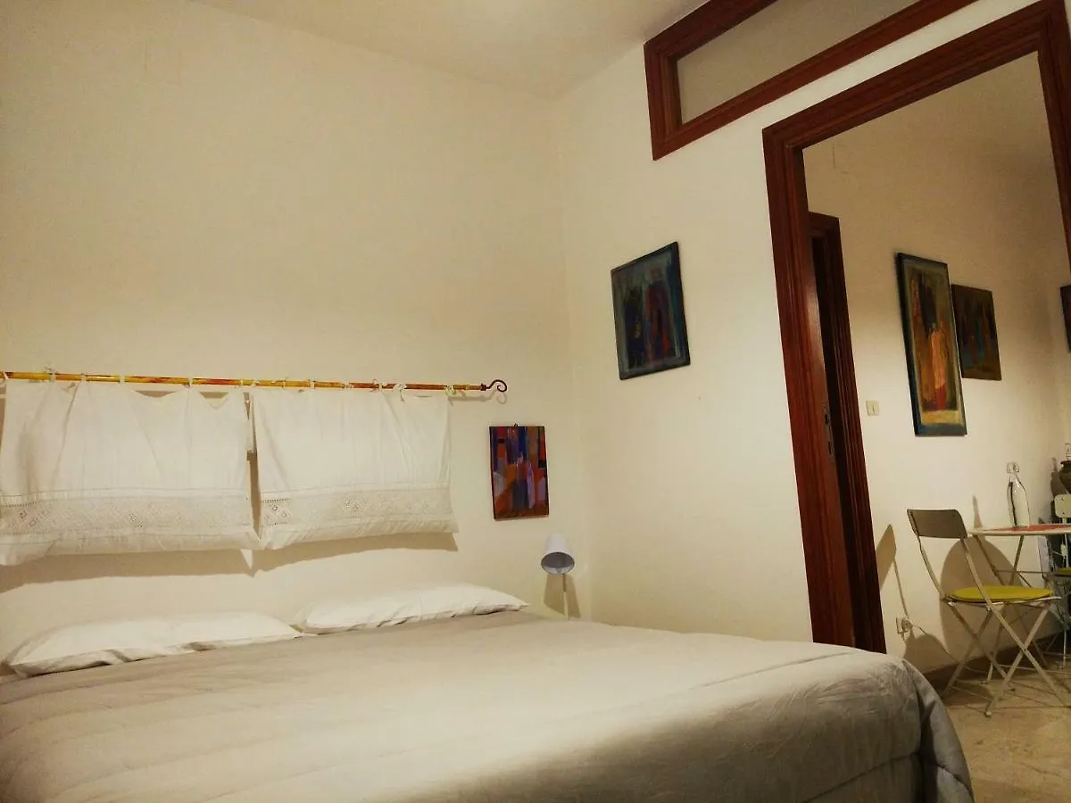 Amariglio Apartment 사사리 0*,