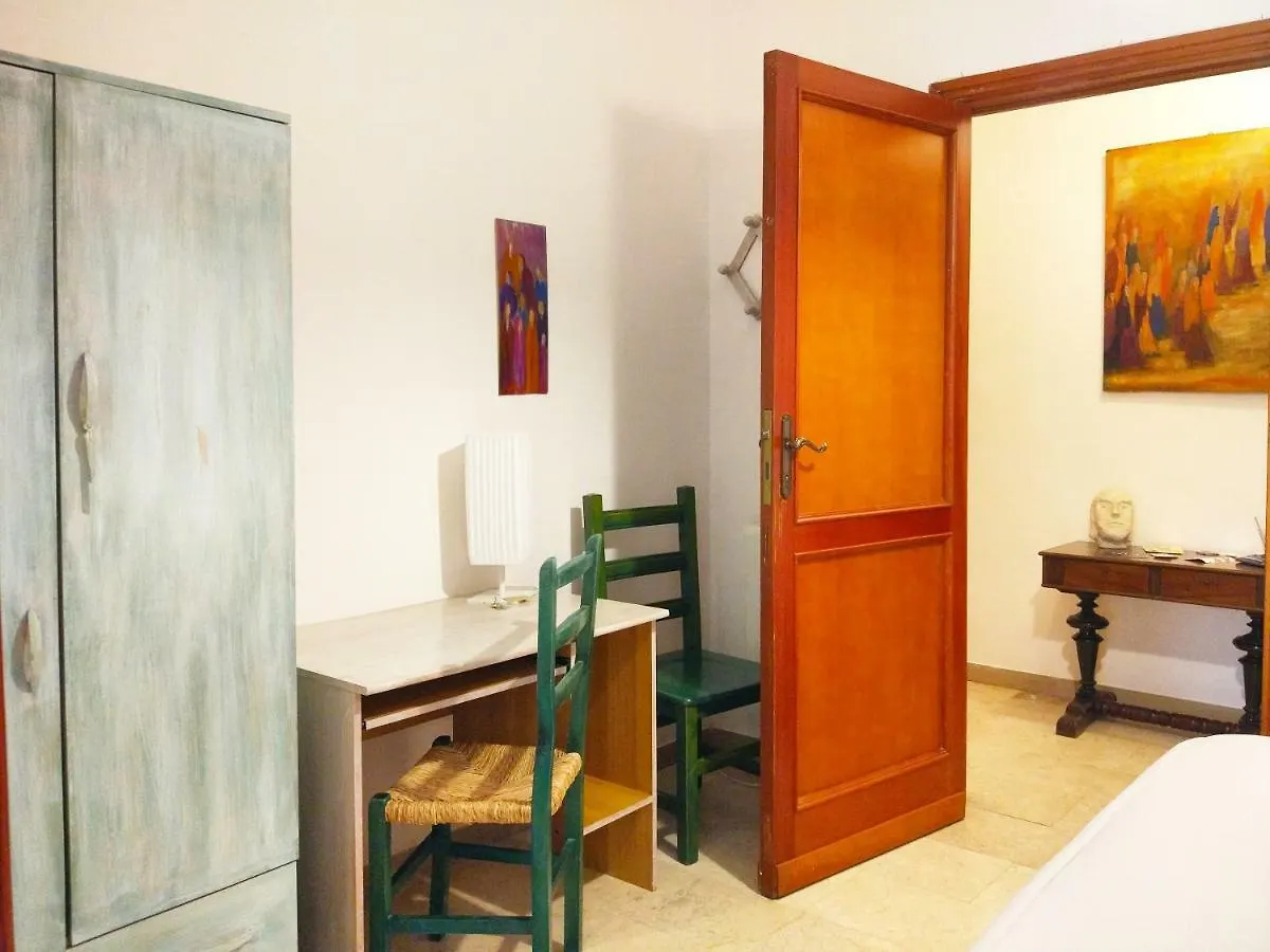 Amariglio Apartment 사사리
